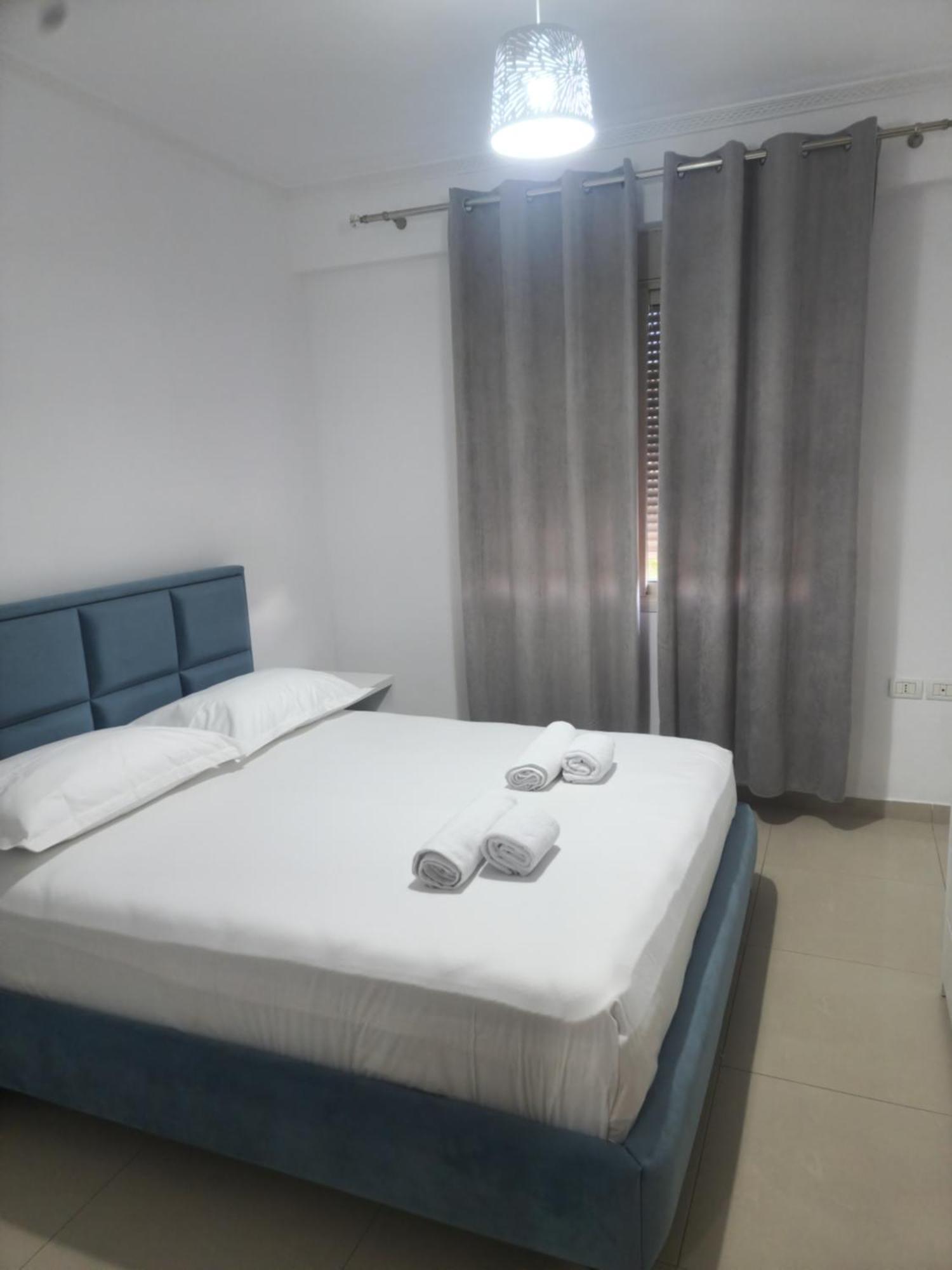Alex Apartment Vlorë Екстериор снимка