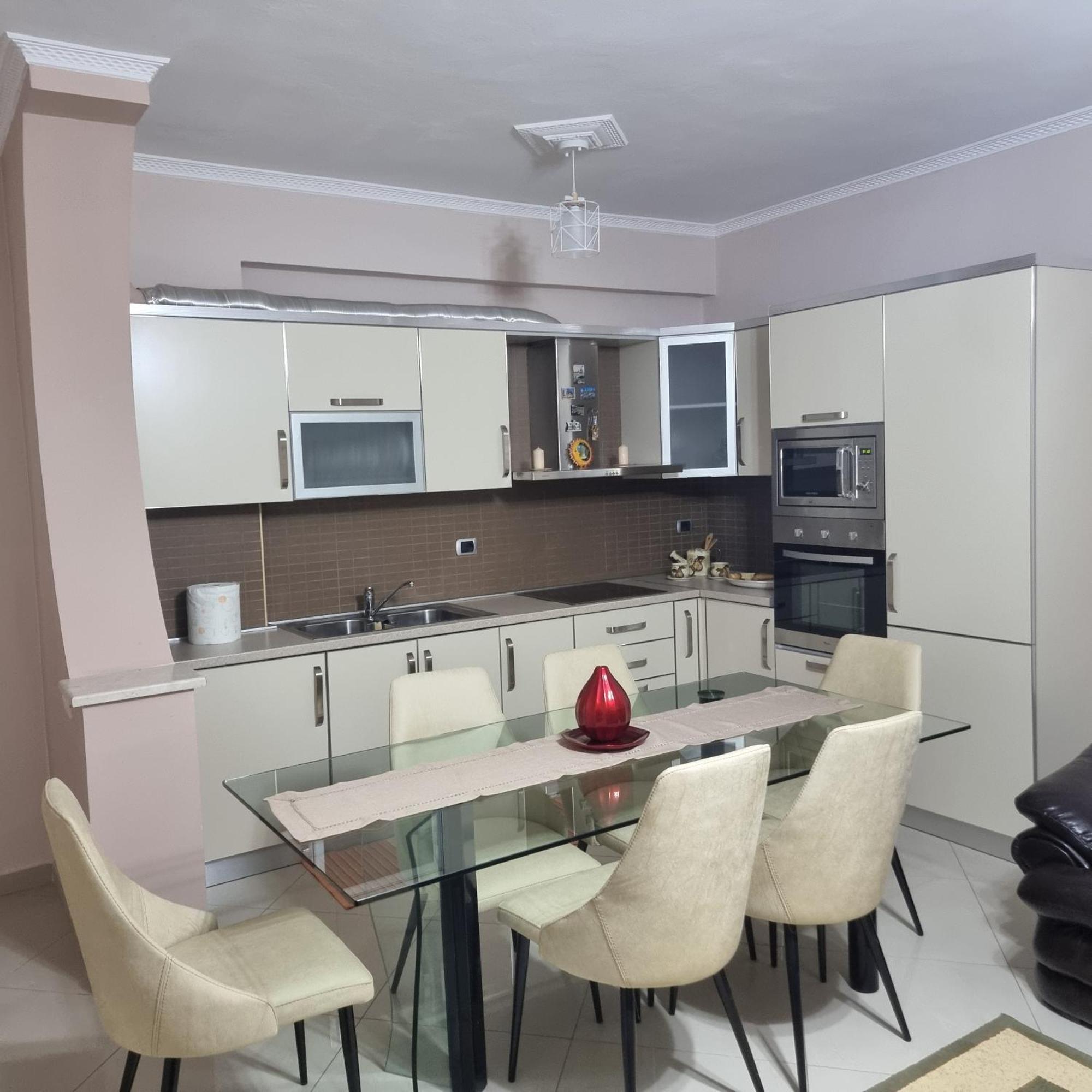 Alex Apartment Vlorë Екстериор снимка